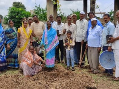 Plantation program at Khudane | खुडाणे येथे वृक्षारोपण कार्यक्रम