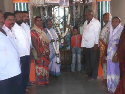 Pramila Devere to open the sarpanch | खुडाणे सरपंचपदी प्रमिला देवरे Pramila Devere to open the sarpanch | खुडाणे सरपंचपदी प्रमिला देवरे