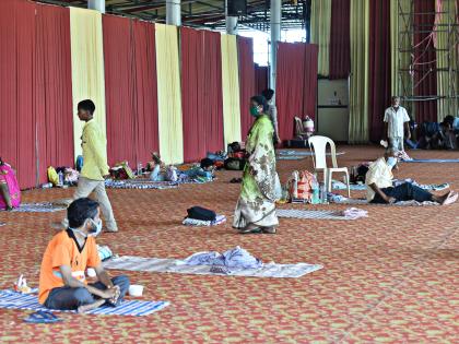 CoronaVirus Lockdown: Beneficiaries satisfied with shelter facilities | CoronaVirus Lockdown : निवारा केंद्रातील सुविधांवर लाभार्थी समाधानी