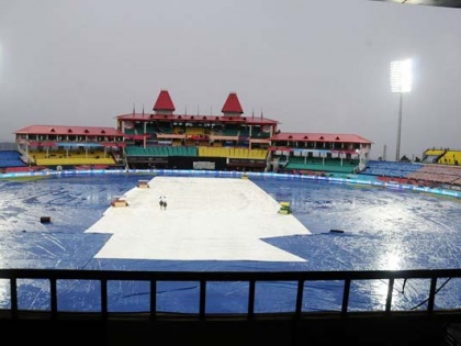 India vs South Africa: Rains possibility on first T-20 match | India vs South Africa : पहिल्या सामन्यावर पावसाचे सावट