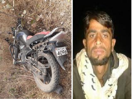 The two-wheeler rider was thrown 50 feet away in the collision of speedy Tempo; He was hit on the head and died on the spot | भरधाव टेम्पोच्या धडकेत दुचाकीस्वार ५० फुट दूर फेकला गेला; डोक्याला मार लागल्याने जागीच ठार 