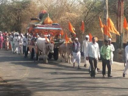 In the Belgaum area, there was a call for the yatra of Nivittinath in Trimbakeshwar | बेलगाव कुºहे येथे त्र्यंबकेश्वर येथील निवत्तीनाथांच्या यात्रेसाठी दिंड्यांची मांदियाळी दाखल