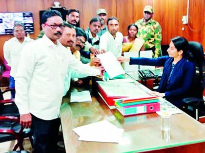 Demand for salary increase of GRP employees | ग्रा.पं.कर्मचाऱ्यांची वेतनवाढीची मागणी मार्गी लावा