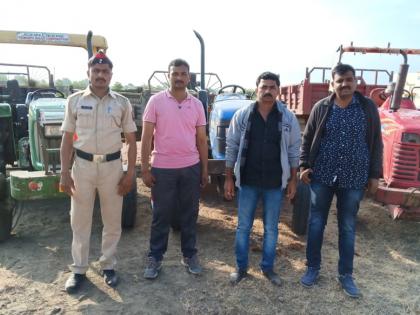 Action against sand smugglers at Kuran | कुरण येथे अवैध वाळू तस्करांविरुध्द कारवाई