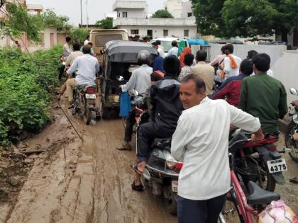 Raining from midnight on Sunday in Partur taluka | परतूर तालुक्यात रविवारी मध्यरात्रीपासून संततधार