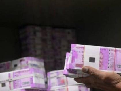 1.20 crore seized from two-wheelers, police investigation started | दुचाकीवरील तरुणांकडून 1.20 कोटी जप्त, पोलीस तपास सुरू 