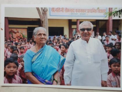 Elderly ideal parents caring for Sandipani Rishi Balika Ashram in Sangamnera | संगमनेरातील संदिपनी ॠ षी बालिका आश्रम-मुलींचा सांभाळ करणारे वयोवृद्ध आदर्श माता-पिता