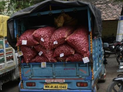 One arrested in onion theft case | कांदा चोरीप्रकरणी मुद्देमालासह एकास अटक