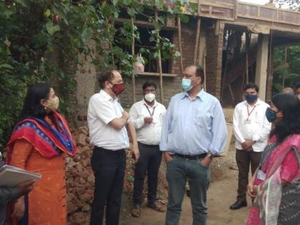 Additional Chief Secretary, Department of Drinking Water and Sanitation visits Bortembe village | पेयजल व स्वच्छता विभाग अतिरिक्तमुख्य सचिवांची बोरटेंभे गावाला भेट