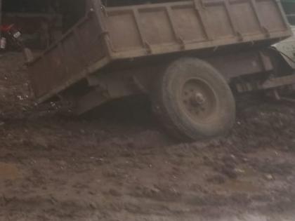 The condition of roads in Bodwad city is critical | बोदवड शहरातील रस्त्यांची स्थिती बिकट