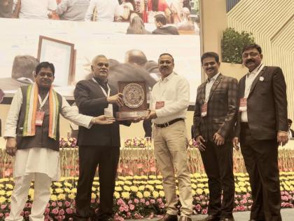 Award to Sinnar Municipal Council for a waste-free city | कचरामुक्त शहराचा सिन्नर नगर परिषदेला पुरस्कार