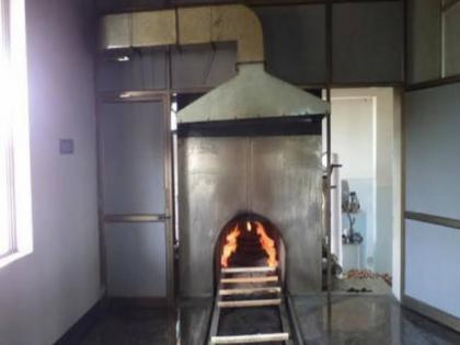 Gas cremation in 12 municipalities and 4 grampanchayats in Pune district | पुणे जिल्ह्यातील १२ नगरपालिका आणि ४ ग्रामपंचायतीत अत्याधुनिक गॅस शवदाहिनी बसविण्यात येणार