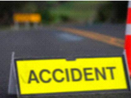 One killed, one injured in unidentified vehicle collision | अज्ञात वाहनाची धडक एकाचा मृत्यू, एक जखमी One killed, one injured in unidentified vehicle collision | अज्ञात वाहनाची धडक एकाचा मृत्यू, एक जखमी
