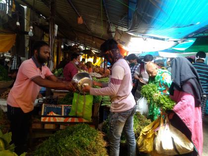 Rains boosted cereals in the market, resulting in losses | पावसामुळे बाजारपेठेत कडधान्ये तेजीत, नुकसानीचा परिणाम