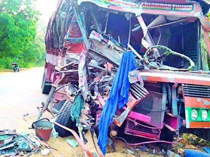 The driver of both the trucks died in an accident near Dandagaon | दांडेगावजवळ अपघातात दोन्ही ट्रकचे चालक ठार