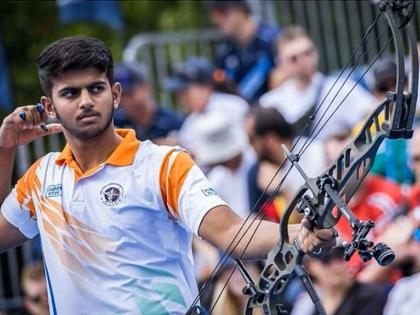 Prathamesh Jawkar of Buldhana won gold in the world archery competition! | जागतिक तिरंदाजी स्पर्धेत बुलढाण्याच्या प्रथमेश जवकारला सुवर्ण!