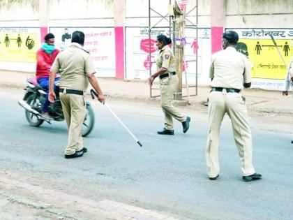 Pay the fine but walk out; 170 positives circulating for no reason | दंड भरू पण बाहेर फिरू; विनाकारण फिरणारे 170 पॉझिटिव्ह Pay the fine but walk out; 170 positives circulating for no reason | दंड भरू पण बाहेर फिरू; विनाकारण फिरणारे 170 पॉझिटिव्ह