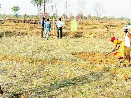 लॉकडाऊनमध्ये दिला रोहयोने आधार