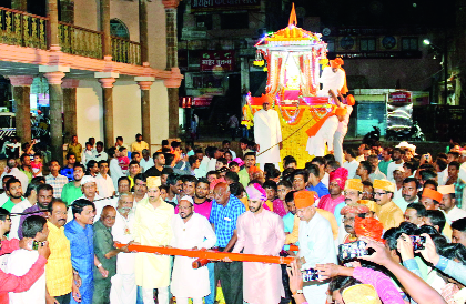 Souvenir city in Shivarai, Taranani's hymn | शिवराय, ताराराणींच्या जयघोषात दुमदुमली नगरी