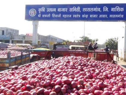 Lassalgavi onions, record fall, prices fall | लासलगावी कांद्याची विक्रमी आवक, भाव घसरले