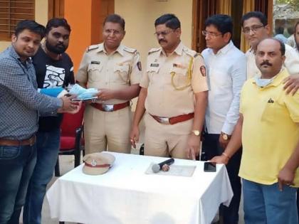 Mask allotment by the Association of Taluka Chemists and Druggists | तालुका केमिस्ट अॅण्ड ड्रगिस्टतर्फे असोसिएशनतर्फे मास्क वाटप Mask allotment by the Association of Taluka Chemists and Druggists | तालुका केमिस्ट अॅण्ड ड्रगिस्टतर्फे असोसिएशनतर्फे मास्क वाटप