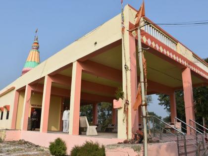 Shinde begins with Ujjmata Yatra | शिंदे येथे उमजमाता यात्रेला सुरुवात Shinde begins with Ujjmata Yatra | शिंदे येथे उमजमाता यात्रेला सुरुवात