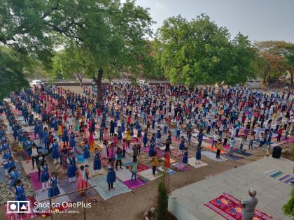  Yoga Day celebrated in Patoda Vidyalaya | पाटोदा विद्यालयात योग दिन साजरा