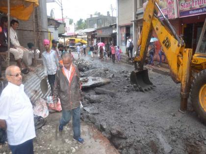 Start deleting unauthorized encroachments | अनाधिकृत अतिक्रमणे हटविण्यास प्रारंभ