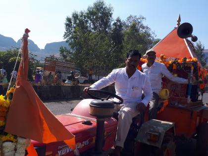  On the way back to Warkari ...! | वारकरी परतीच्या मार्गावर...!