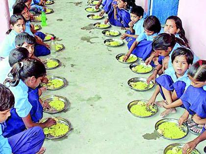 Reduction in the amount due by paying a full day meal | पूर्ण दिवसांचा आहार देऊनही देय रकमेमध्ये कपात