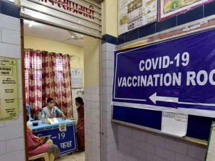 Corona Vaccination Pune: Good news for Pune citizens ; The vaccination center will finally start on Sunday after a two-day wait | Corona Vaccination Pune : पुणेकरांसाठी आनंदाची बातमी; अखेर दोन दिवसांनंतर रविवारी लसीकरण केंद्र राहणार सुरू