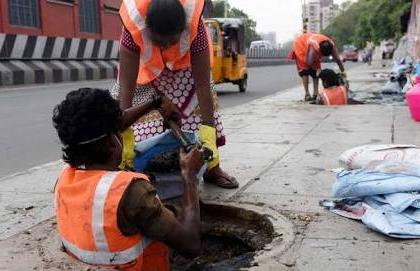 Unemployment ax on hundreds of employees of state water and sanitation department! | राज्याच्या पाणी व स्वच्छता विभागातील शेकडो कर्मचाऱ्यांवर बेरोजगारीची कुऱ्हाड!