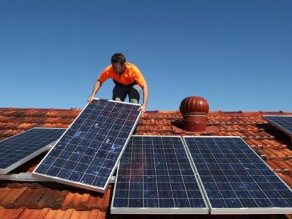 An inquiry will be held to reject the application of solar energy | सौर ऊर्जेचे अर्ज बाद ठरिवण्याची होणार चौकशी