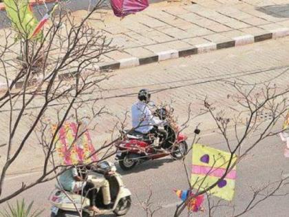 Campaign to remove kite strings trapped in trees | झाडावर अडकलेला मांजा काढण्यासाठी नागपुरात अभियान