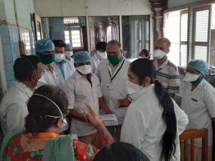 CoronaVirus: Remuneration to private doctors who provide services for Kovid for seven days in a row | CoronaVirus : कोविडसाठी सलग सात दिवस सेवा देणाऱ्या खासगी डॉक्टरांना मानधन 