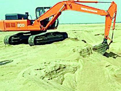 Excavation of sand on the ghats of the district on the royalties of Madhya Pradesh | मध्यप्रदेशच्या रॉयल्टीवर जिल्ह्यातील घाटांवर रेती उत्खनन