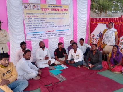 After the assurance, the villagers went on a hunger strike | आश्वासनानंतर ग्रामस्थांचे उपोषण मागे