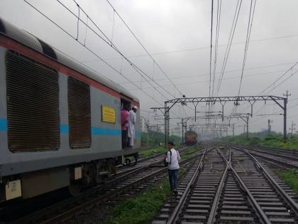 nashik,railway,panchwati,train,engines,ranaway,coaches | पंचवटी एक्स्प्रेसचे इंजिन डब्यांना सोडून पळाले