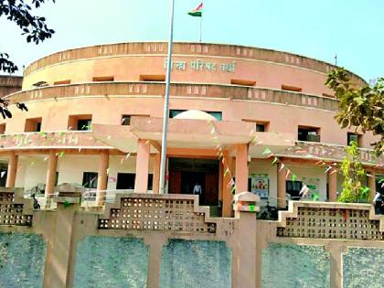 A pay hike of 21 employees was stopped | २१ कर्मचाऱ्यांची एक वेतनवाढ रोखली A pay hike of 21 employees was stopped | २१ कर्मचाऱ्यांची एक वेतनवाढ रोखली