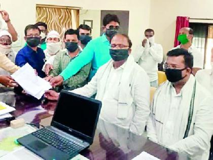 The government failed to deal with the Corona crisis | कोरोनाचे संकट हाताळण्यात शासन अपयशी The government failed to deal with the Corona crisis | कोरोनाचे संकट हाताळण्यात शासन अपयशी