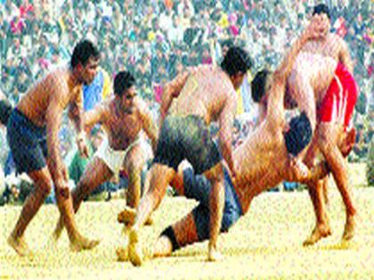  Dandi Gul of the traditional sports in rural areas | ग्रामिण भागात पांरपारिक खेळांची दांडी गुल