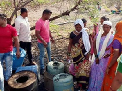 Dangurane destroyed thousands of liters of alcohol; The furnace dismantled | डांगुर्णे येथे हजारो लिटर गावठी दारू नष्ट; भट्ट्या उदध्वस्त