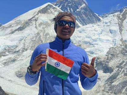 Due to adverse weather, Kasturi returned from Camp Four | Everest Trekking : प्रतिकूल हवामानामुळे कस्तुरी कॅम्प चारवरून परतली