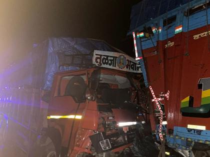 truck collision, one person killed on the spot, incident near Dongaon on Samriddhi Highway | दाेन ट्रकची धडक, एकजण जागीच ठार, समृद्धी महामार्गावर डोणगावजवळची घटना