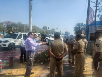 Commissioner of Police Vinay Kumar Choubey inspected the 'Onfield', padayatra route and reviewed it | पोलिस आयुक्त विनय कुमार चौबे ‘ऑनफिल्ड’, पदयात्रा मार्गाची पाहणी करून घेतला आढावा