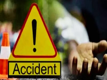 Two bikers killed in car collision | कारच्या धडकेत दोघे दुचाकीस्वार जागीच ठार