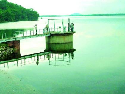 Unauthorized crowd of people in Chandrapur reservoir | चांदपूर जलाशयात विनापरवानाधारकांची गर्दी