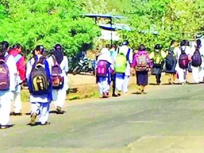 ST ban, heavy traffic opportunity | एसटीला बंदी, जड वाहतुकीस संधी