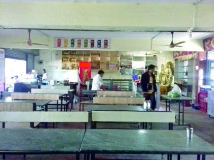 More than half the restaurants are on the verge of closing! | बुलडाणा जिल्ह्यातील अर्ध्यापेक्षा अधिक रेस्टॉरंट बंद पडण्याच्या मार्गावर!