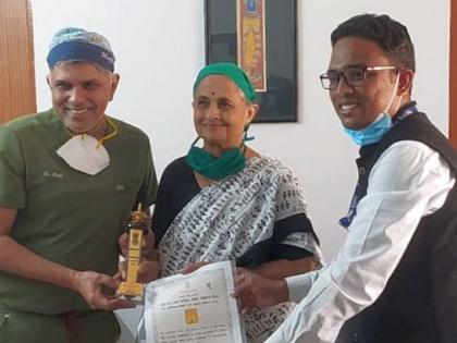 Dr. Karmaveer Bhaurao Patil Award to Dr. Rani Banga | डॉ. राणी बंग यांना कर्मवीर भाऊराव पाटील पुरस्कार